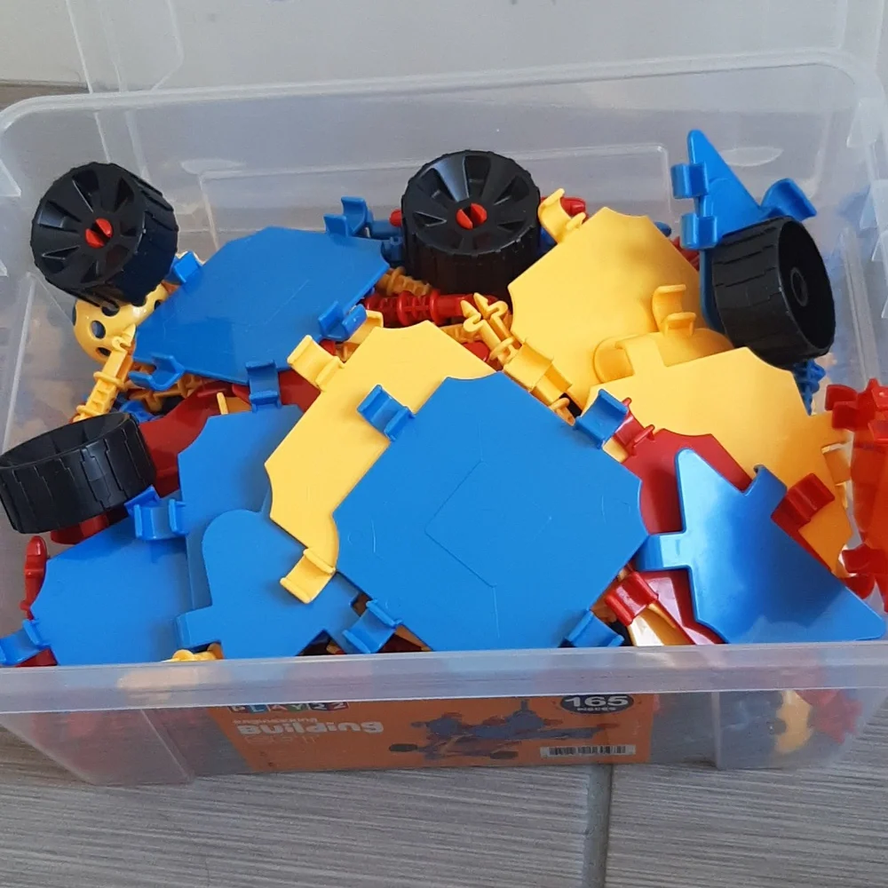 Engineering Building Set - 165 Pieces - Multicolor. Excellent Like New C…
